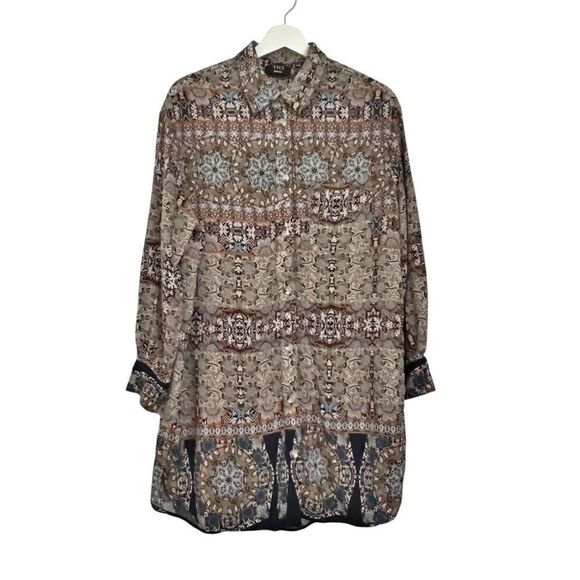 Vici Geometric Print Button Down Tunic Top size Medium - Picture 1 of 8